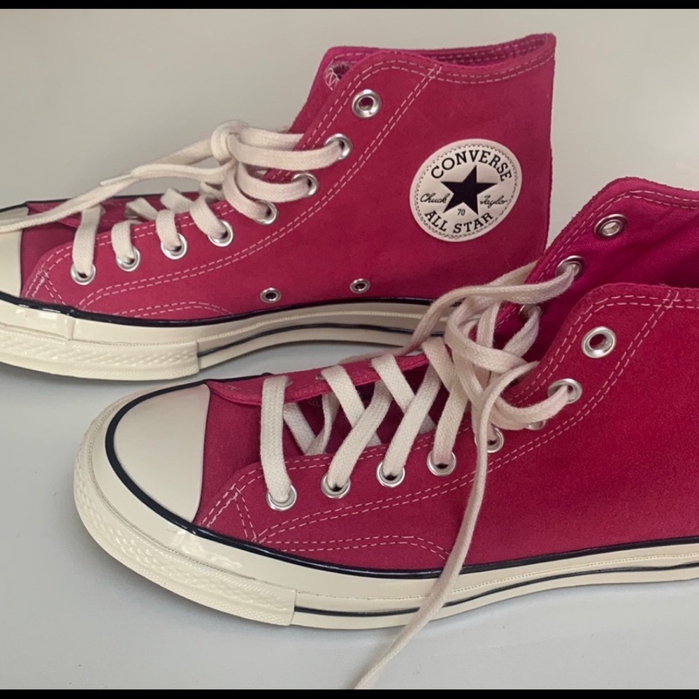 Suede Pink Converse